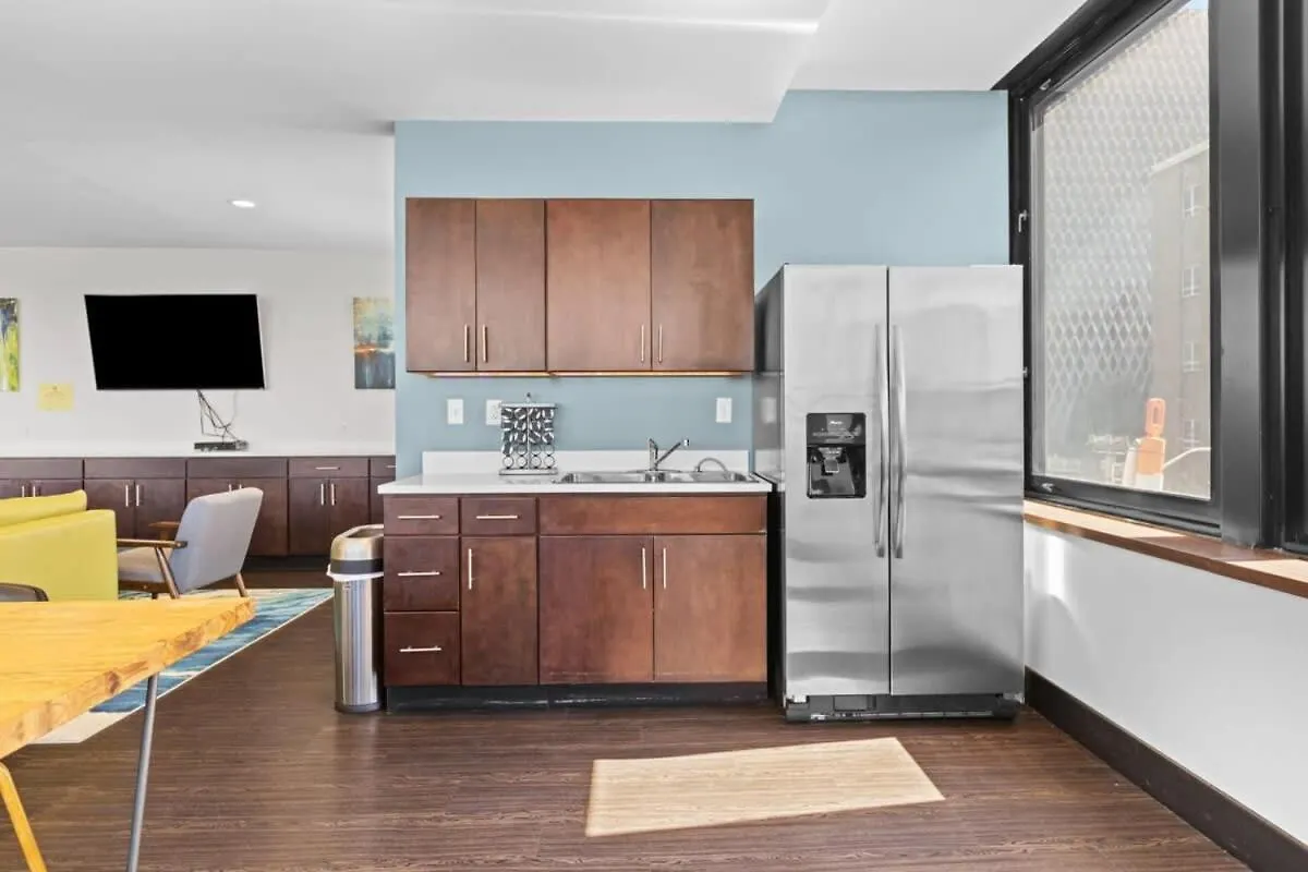 2Br Downtown Apartment With Gym & Deck Pittsburgh United States